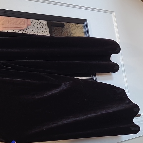 H&M Black Velvet Jumpsuit | Size 10 - Picture 8 of 9